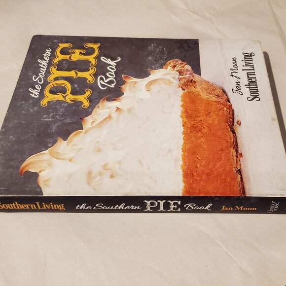 Southern Living "The Southern Pie Book" - Picture 2 of 5